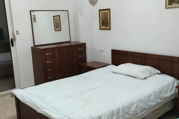Shtepi me qera Apartament ne Tirane, 2+1, Mobilimi E mobiluar, Pagesa 70,000  Leke.