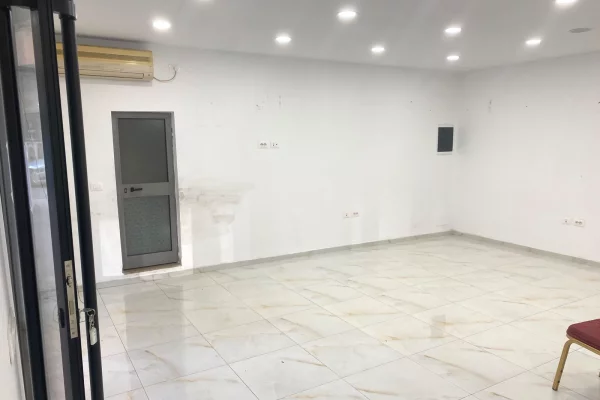 Ambient biznesi ne shitje 1+1 ne Tirane - 130,000 Euro