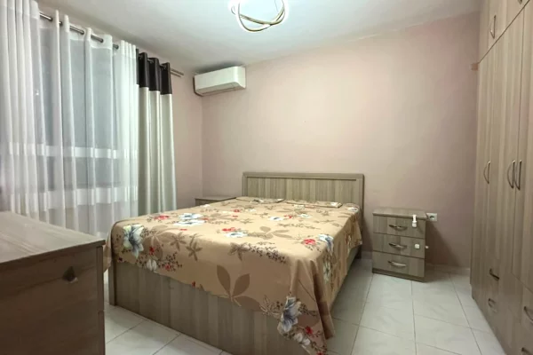 Shtepi me qera Apartament ne Tirane, 1+1, Mobilimi E mobiluar, Pagesa 65,000  Leke.