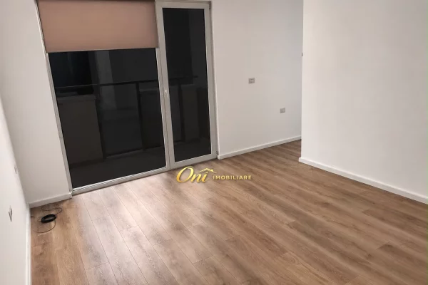 JEPET ZYRE ME QERA, KOMUNA E PARISIT 