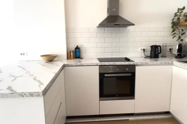 Shtepi me qera Apartament ne Tirane, 1+1, Mobilimi E mobiluar, Pagesa 75,000  Leke.
