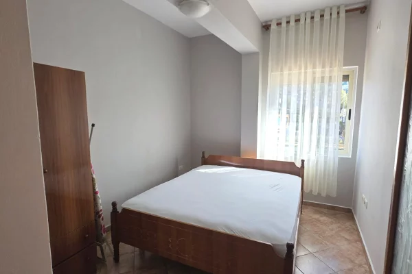 Shtepi me qera Apartament ne Tirane, 1+1, Mobilimi E mobiluar, Pagesa 400  Euro.