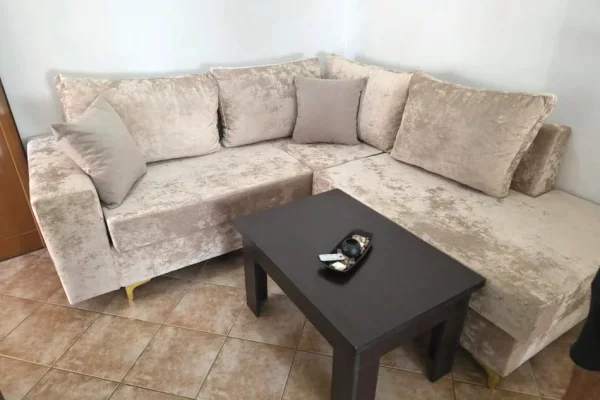 Shtepi me qera 1+1 ne Tirane - 400 Euro