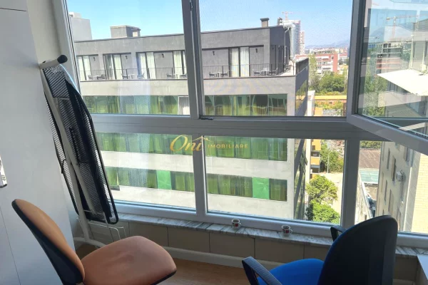Shtepi me qera Apartament ne Tirane, 2+1, Mobilimi E mobiluar, Pagesa 110,000  Leke.