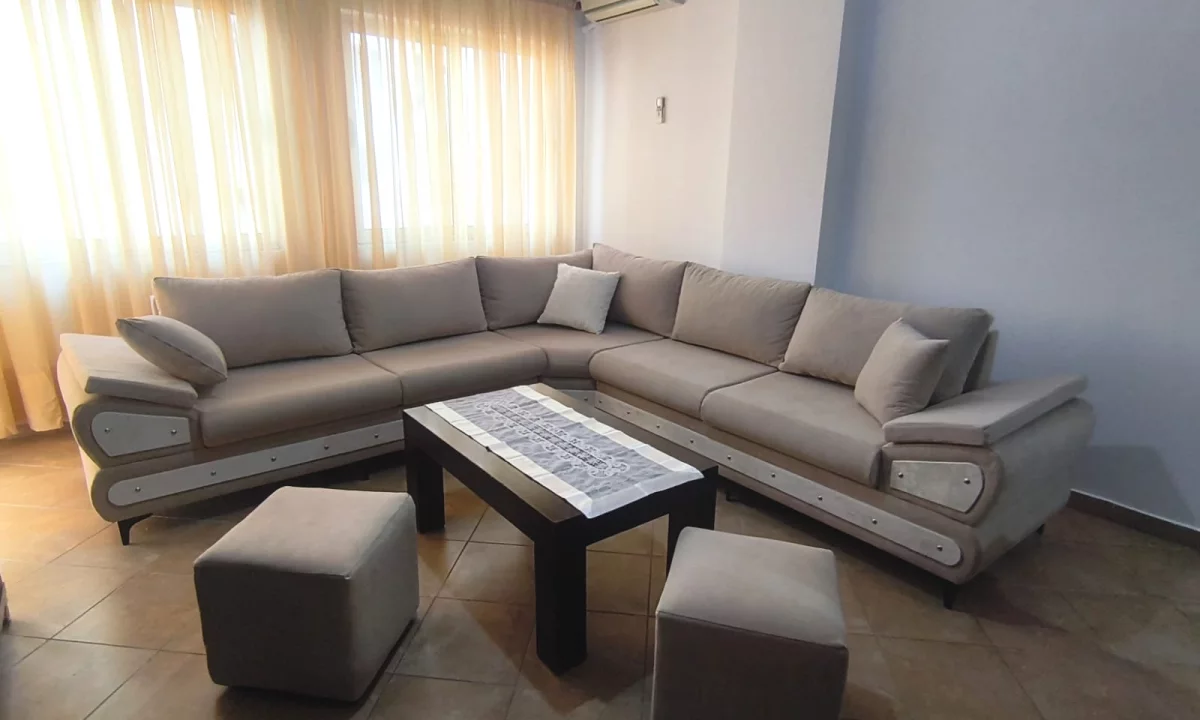 Shtepi me qera Apartament ne Tirane, 2+1, Mobilimi E mobiluar, Pagesa 45,000  Leke.