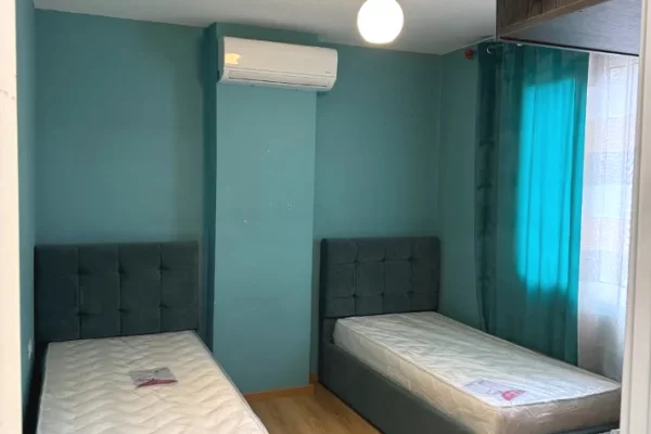 Shtepi me qera Apartament ne Tirane, 3+1, Mobilimi E mobiluar, Pagesa 550  Euro.