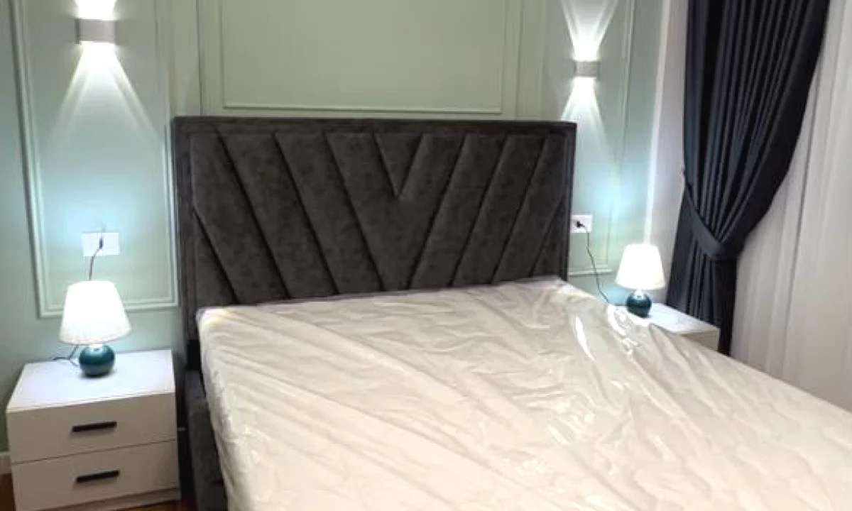 Shtepi me qera Apartament ne Tirane, 1+1, Mobilimi E mobiluar, Pagesa 680  Euro.