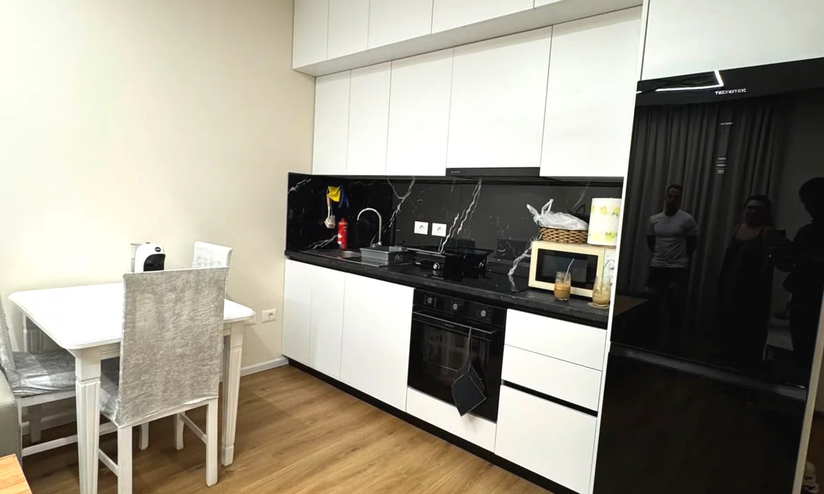 Shtepi me qera Apartament ne Tirane, 2+1, Mobilimi E mobiluar, Pagesa 45,000  Leke.