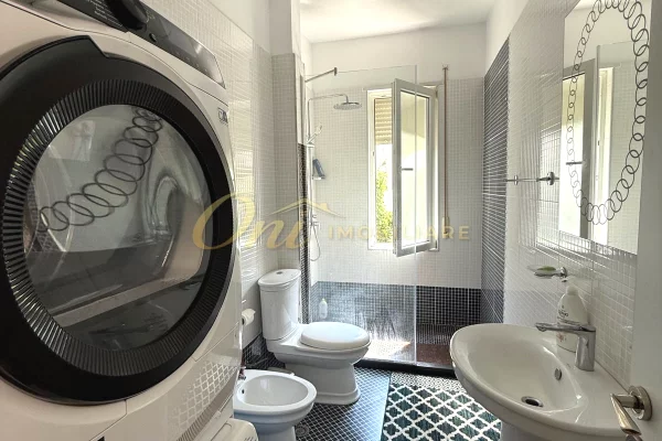 Shtepi me qera Apartament ne Tirane, 2+1, Mobilimi E mobiluar, Pagesa 1,000  Euro.