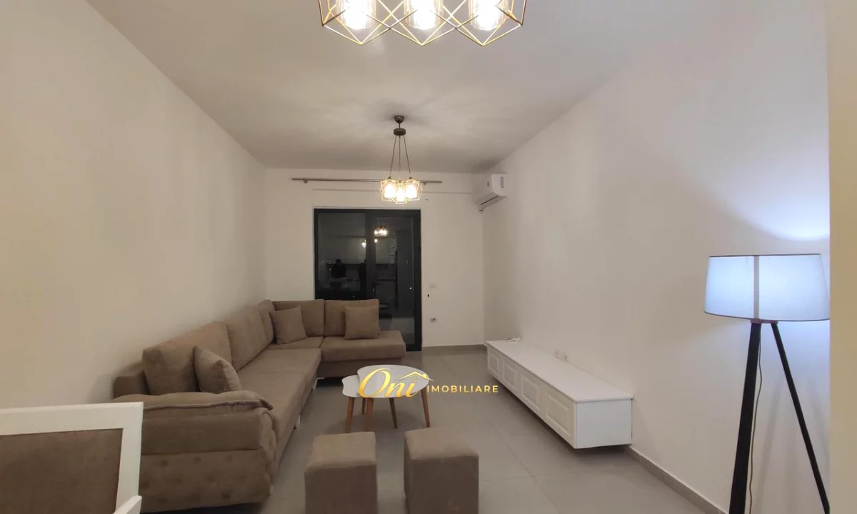 Shtepi me qera Apartament ne Tirane, 1+1, Mobilimi E mobiluar, Pagesa 50,000  Leke.