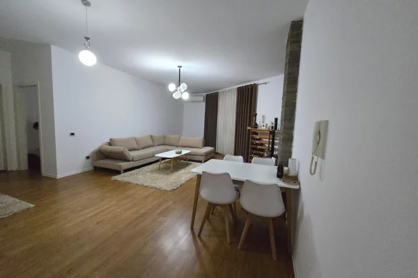 JEPET APARTAMENT ME QERA 1+1, LIQENI I THATE