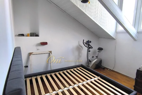 Shtepi ne shitje Apartament ne Tirane, 2+1, Mobilimi Pjeserisht e mobiluar, Pagesa 398,000  Euro.