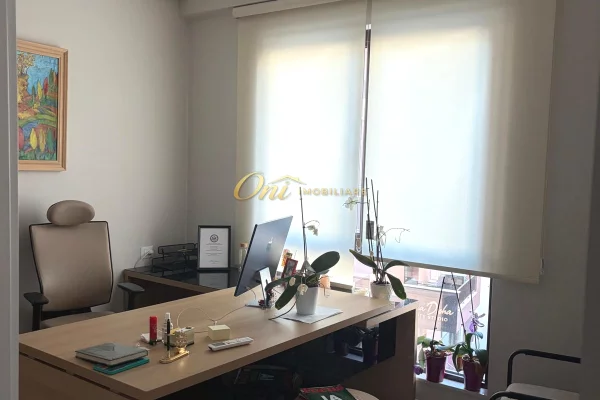 Ambient biznesi me qera 3+1 ne Tirane - 700 Euro