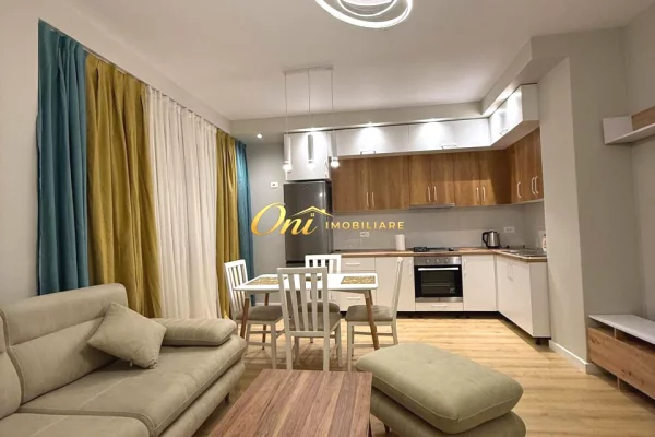 Shtepi me qera Apartament ne Tirane, 1+1, Mobilimi E mobiluar, Pagesa 650  Euro.