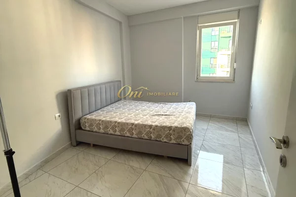Shtepi me qera Apartament ne Tirane, 1+1, Mobilimi Pjeserisht e mobiluar, Pagesa 60,000  Leke.