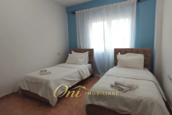 Shtepi me qera Apartament ne Tirane, 3+1, Mobilimi E mobiluar, Pagesa 600  Euro.