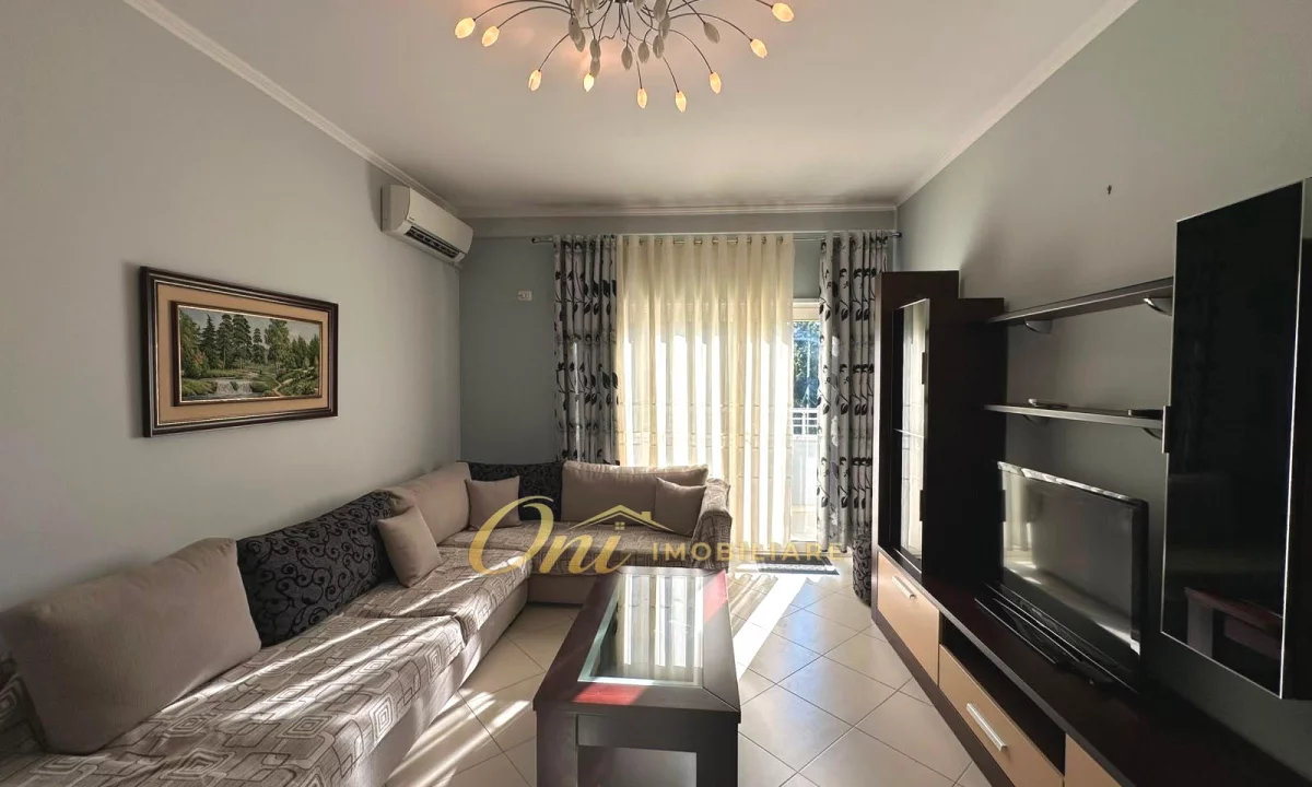 Shtepi me qera Apartament ne Tirane, 2+1, Mobilimi E mobiluar, Pagesa 950  Euro.