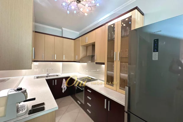 Shtepi me qera Apartament ne Tirane, 2+1, Mobilimi E mobiluar, Pagesa 950  Euro.