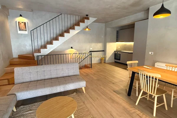 Shtepi me qera Apartament ne Tirane, 2+1, Mobilimi E mobiluar, Pagesa 1,200  Euro.