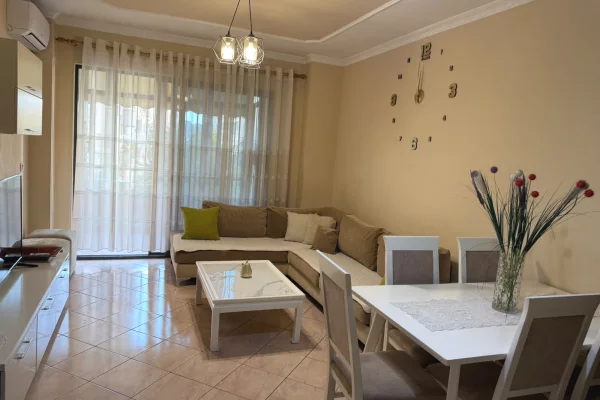 YZBERISHT, APARTAMENT PER  QERA 2+1