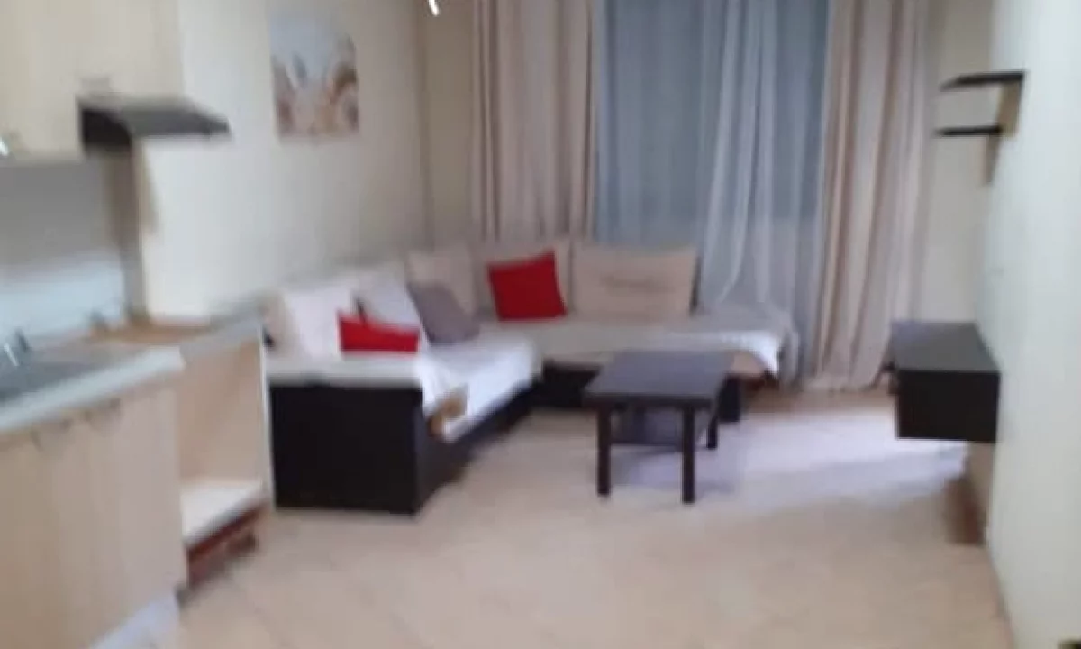 Shtepi me qera Apartament ne Tirane, 2+1, Mobilimi E mobiluar, Pagesa 50,000  Leke.