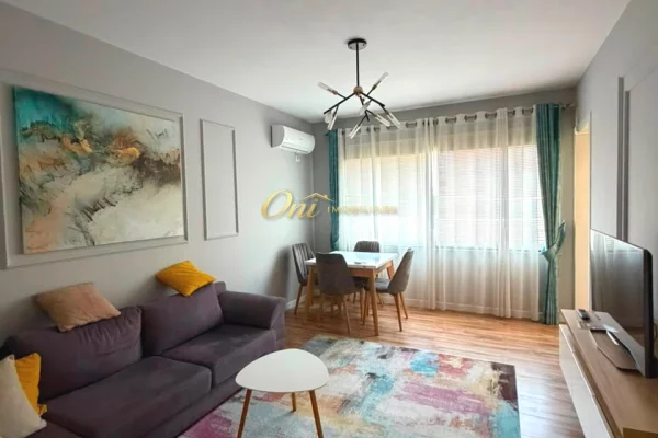 Apartament 2+1 me qera ne Tirane zona Ysberisht/Kombinat/Selite