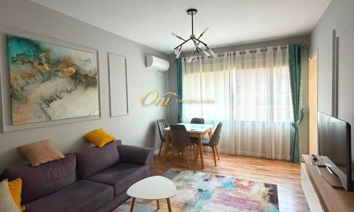 Shtepi me qera Apartament ne Tirane, 2+1, Mobilimi E mobiluar, Pagesa 50,000  Leke.
