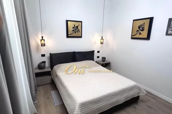 Shtepi ne shitje Vila Luksoze ne Tirane, 2+1, Mobilimi E mobiluar, Pagesa 65,000,000  Leke.