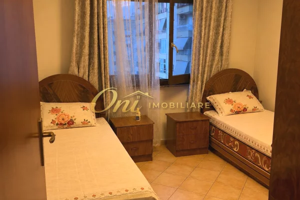 Shtepi me qera Apartament ne Tirane, 2+1, Mobilimi E mobiluar, Pagesa 70,000  Leke.