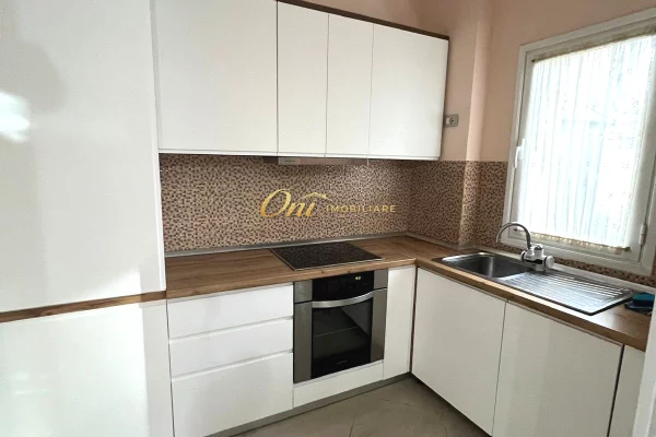 Shtepi me qera Apartament ne Tirane, 1+1, Mobilimi E mobiluar, Pagesa 60,000  Leke.