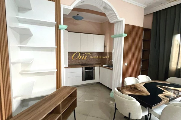 Shtepi me qera Apartament ne Tirane, 1+1, Mobilimi E mobiluar, Pagesa 60,000  Leke.