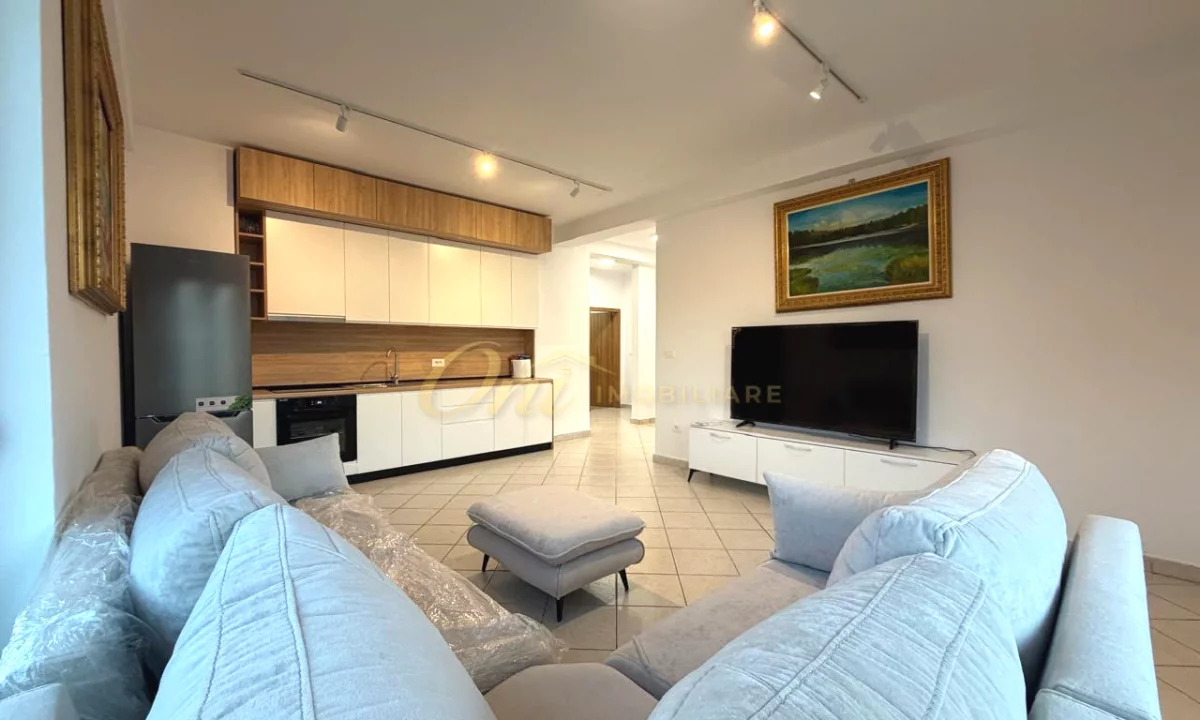 Shtepi me qera Apartament ne Tirane, 2+1, Mobilimi E mobiluar, Pagesa 70,000  Leke.