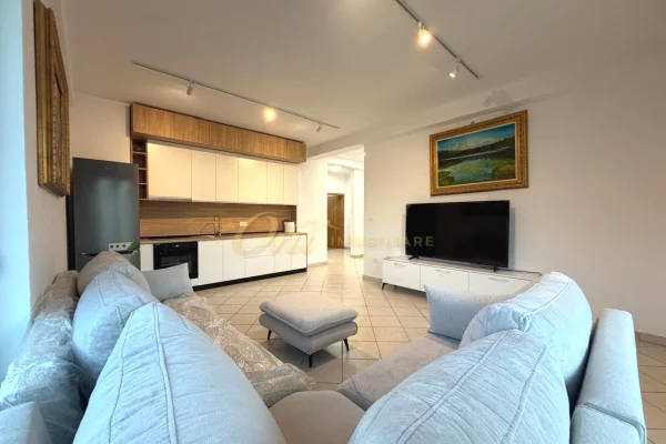 ASTIR, APARTAMENT ME QERA 2+1
