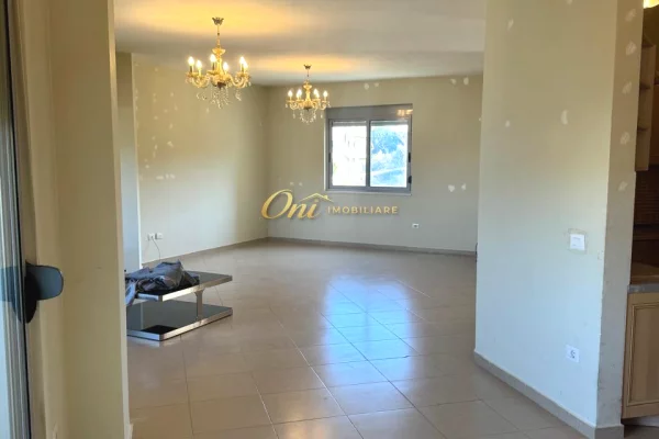 Shtepi me qera Apartament ne Tirane, 3+1, Mobilimi Bosh, pa mobiluar, Pagesa 1,000  Euro.