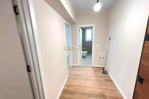 Shtepi me qera Apartament ne Tirane, 1+1, Mobilimi Pjeserisht e mobiluar, Pagesa 60,000  Leke.