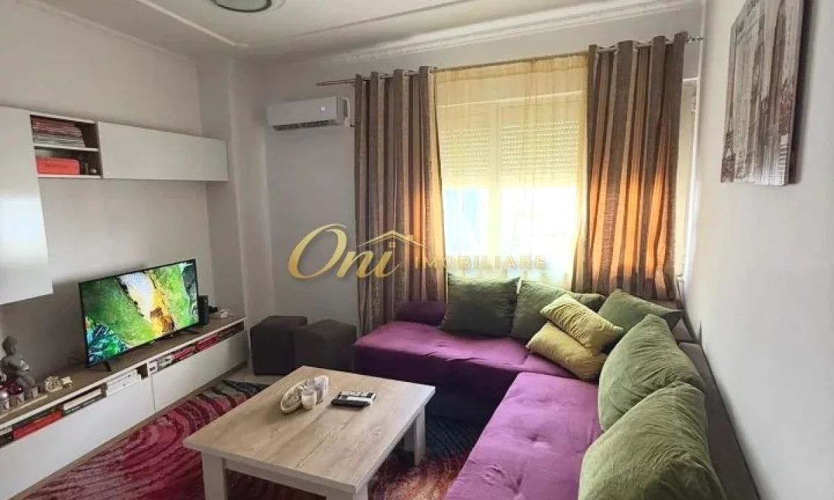 Shtepi me qera Apartament ne Tirane, 2+1, Mobilimi E mobiluar, Pagesa 45,000  Leke.