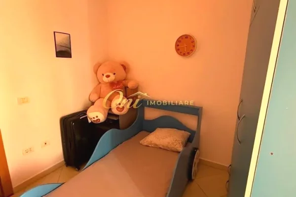 Shtepi me qera Apartament ne Tirane, 2+1, Mobilimi E mobiluar, Pagesa 45,000  Leke.