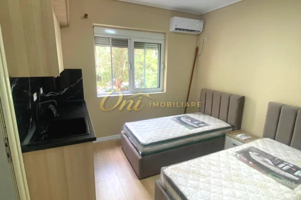 Shtepi me qera Apartament ne Tirane, Garsoniere, Mobilimi E mobiluar, Pagesa 48,000  Leke.