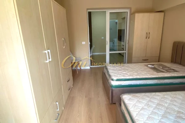 Shtepi me qera Apartament ne Tirane, Garsoniere, Mobilimi E mobiluar, Pagesa 58,000  Leke.