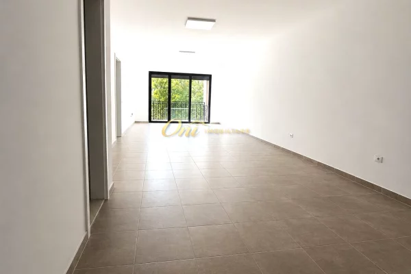 LIQENI I THATE, JEPET AMBIENT ZYRE 160M2 ME QERA