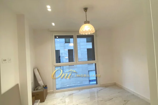 LIQENI I THATE, JEPET AMBIENT ZYRE 120M2 ME QERA 
