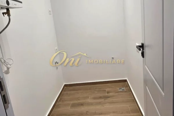 Shtepi ne shitje Apartament ne Tirane, 2+1, Mobilimi Bosh, pa mobiluar, Pagesa 15,000,000  Leke.