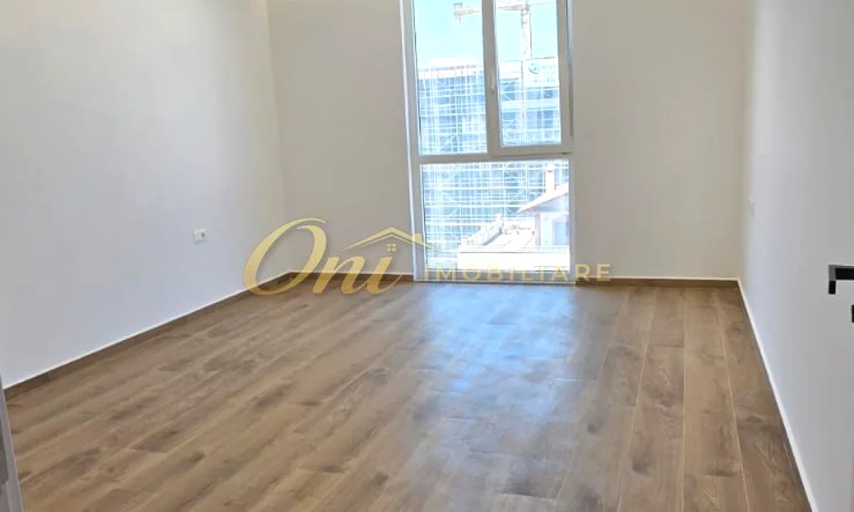 Shtepi ne shitje Apartament ne Tirane, 2+1, Mobilimi Bosh, pa mobiluar, Pagesa 15,000,000  Leke.