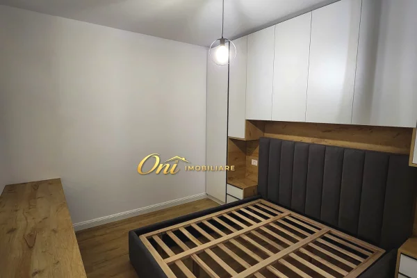 Shtepi me qera Apartament ne Tirane, 2+1, Mobilimi E mobiluar, Pagesa 700  Euro.