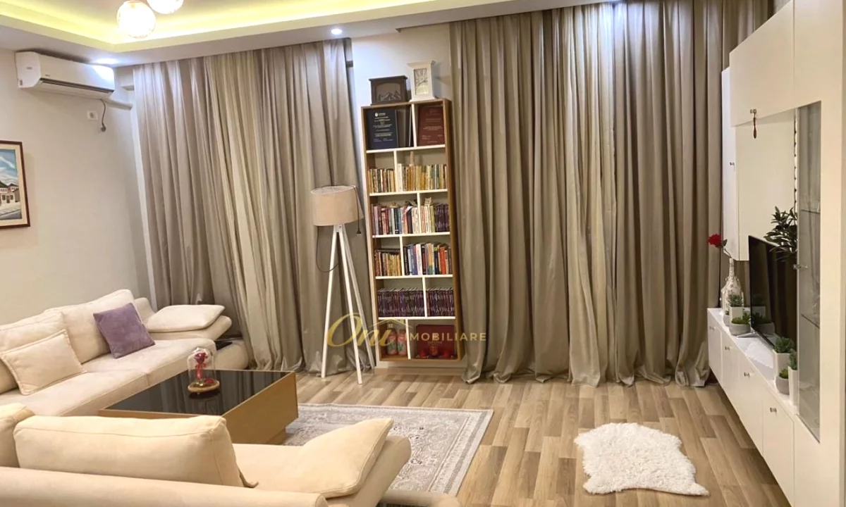 Shtepi ne shitje Apartament ne Tirane, 1+1, Mobilimi E mobiluar, Pagesa 13,300,000  Leke.