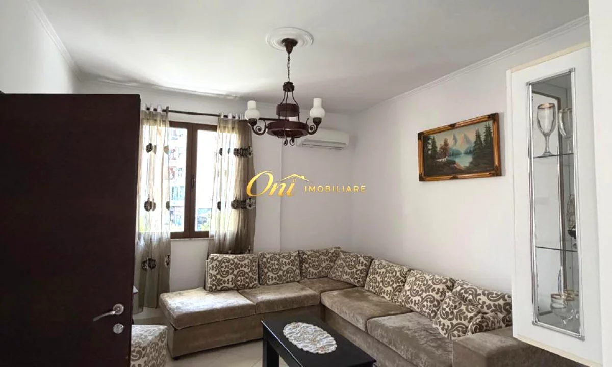 Shtepi me qera Apartament ne Tirane, 2+1, Mobilimi E mobiluar, Pagesa 40,000  Leke.