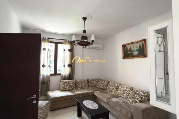 Shtepi me qera 2+1 ne Tirane - 40,000 Leke