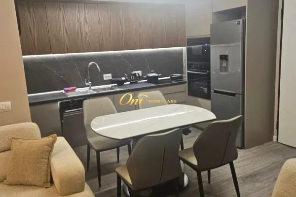 Shtepi me qera Apartament ne Tirane, 2+1, Mobilimi E mobiluar, Pagesa 70,000  Leke.