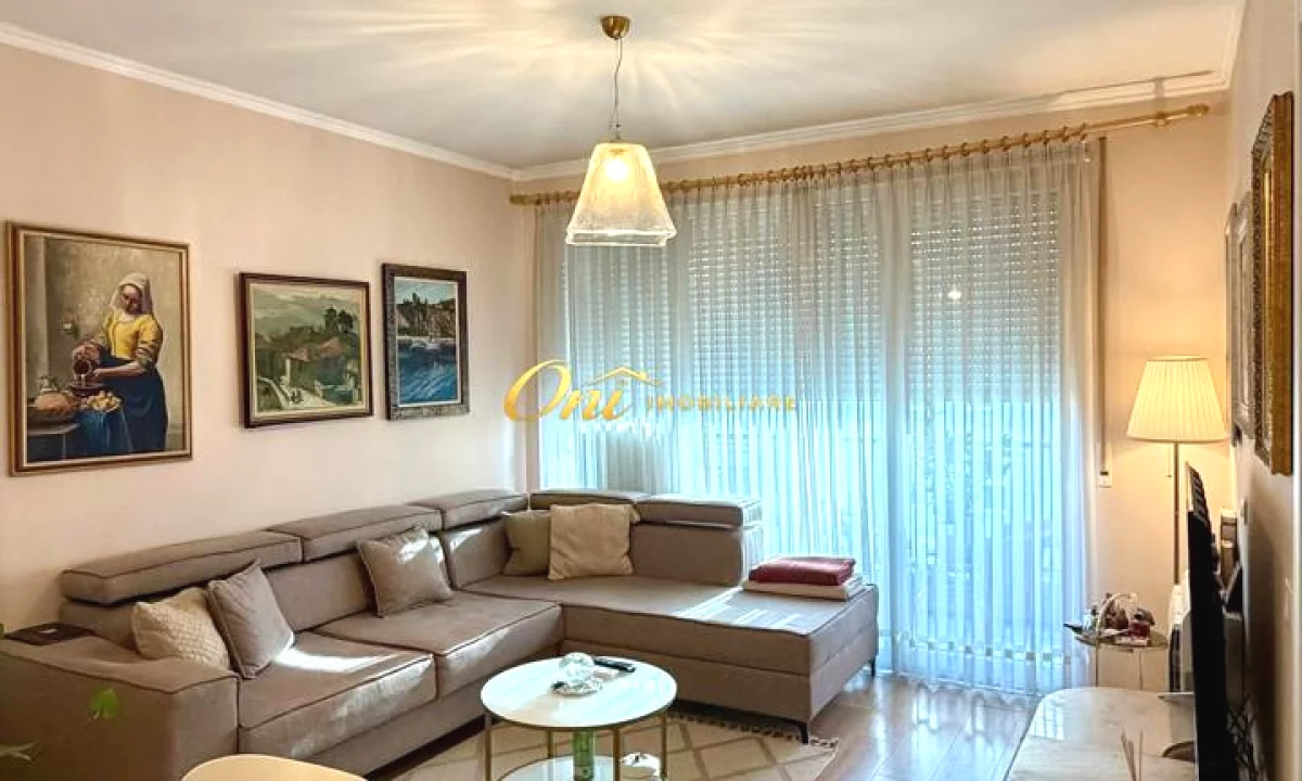 Shtepi me qera Apartament ne Tirane, 1+1, Mobilimi E mobiluar, Pagesa 60,000  Leke.