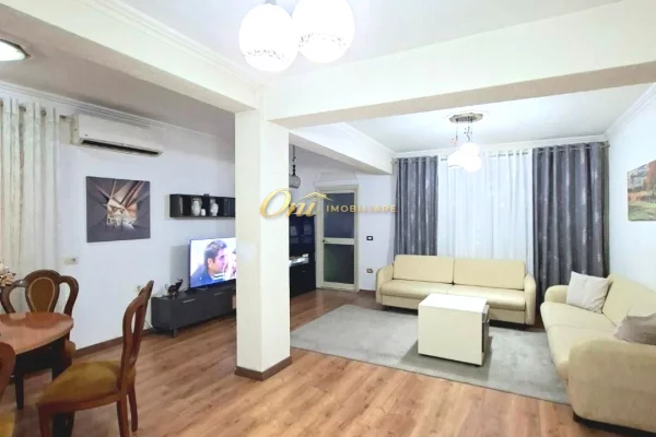 Shtepi me qera Apartament ne Tirane, 2+1, Mobilimi E mobiluar, Pagesa 65,000  Leke.
